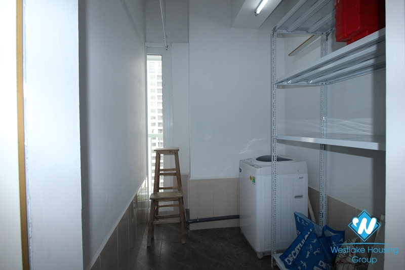 Stunning one bedroom apartment for rent on Lac Long Quan 